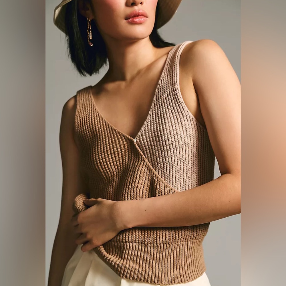 XL Anthropologie Tan Knit V-Neck Top